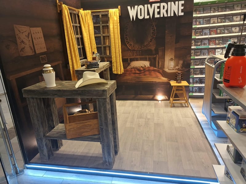 Escenografía Wolverine — ambientación inmersiva punto de venta
